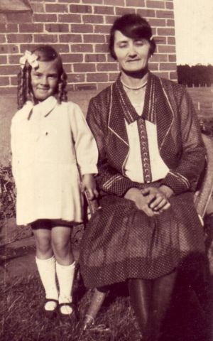 Heather_and_mother.jpg